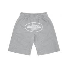 Corteiz Shorts – A Wardrobe Must-Have for Modern Streetwear Lovers