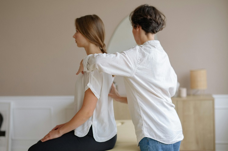 Chiropractic Care and Healthy Living for Women