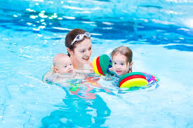Toddlers Swim Lessons: A Safe and Fun Start to Water Confidence
